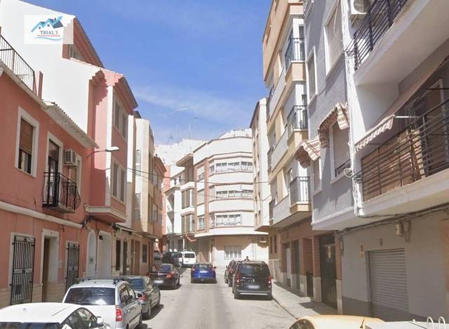 Piso en Venta en Calle NUMANCIA en Cieza