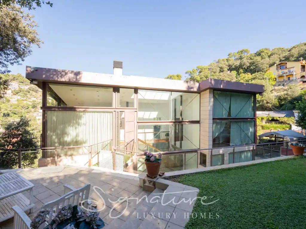 Vista exterior de Casa o chalet en venta en Barcelona con Aire acondicionado