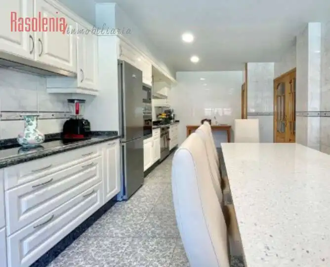 Chalet con terraza en venta en Perillo, imagen 3
