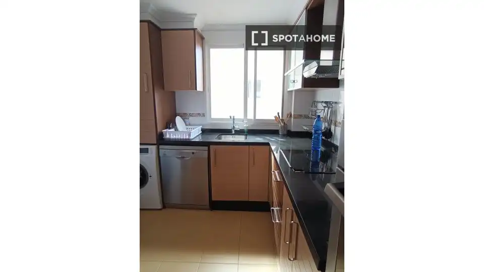 Habitación en Centro - El Castillo