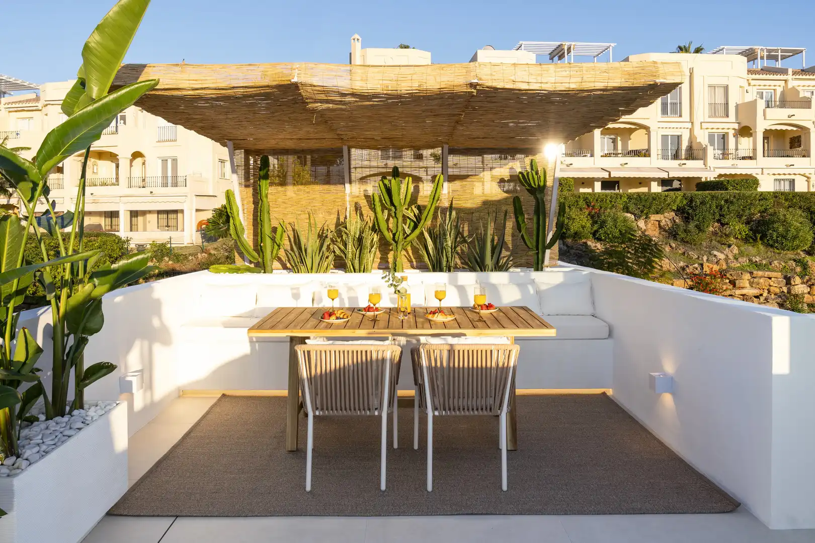 Penthouse with terrace for sale in La Quinta