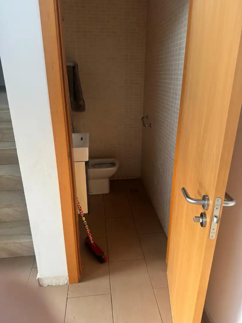Bany de Local en venda en Mataró amb Aire condicionat i Moblat
