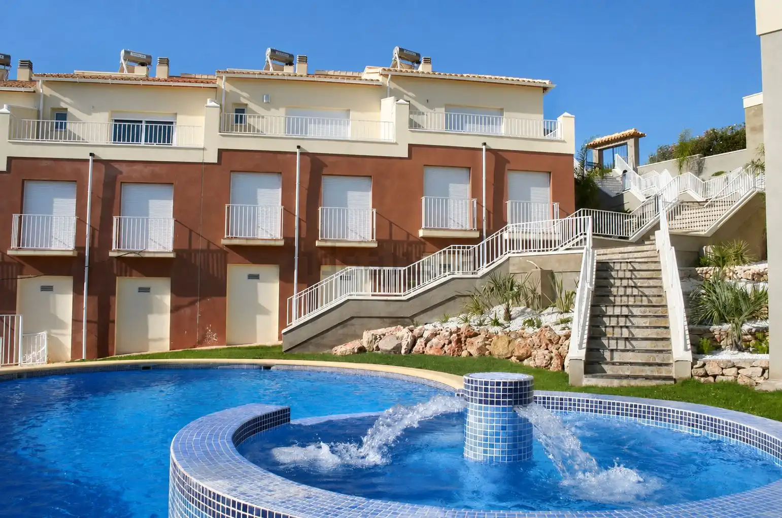 Piscina de Apartament en venda en Pedreguer amb Aire condicionat, Calefacció i Jardí privat