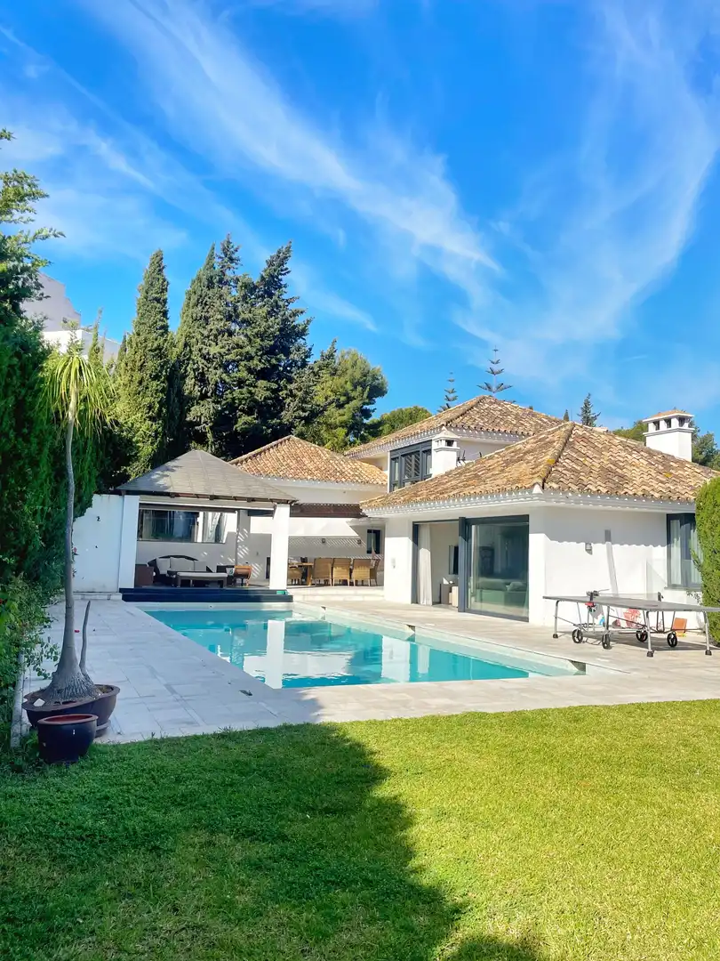 Villa con piscina in vendita a Nueva Andalucía, imagen 42