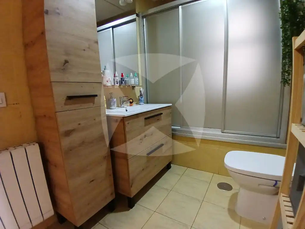 Bathroom of Flat for sale in Badajoz  with Terrace, Oven and Microwave