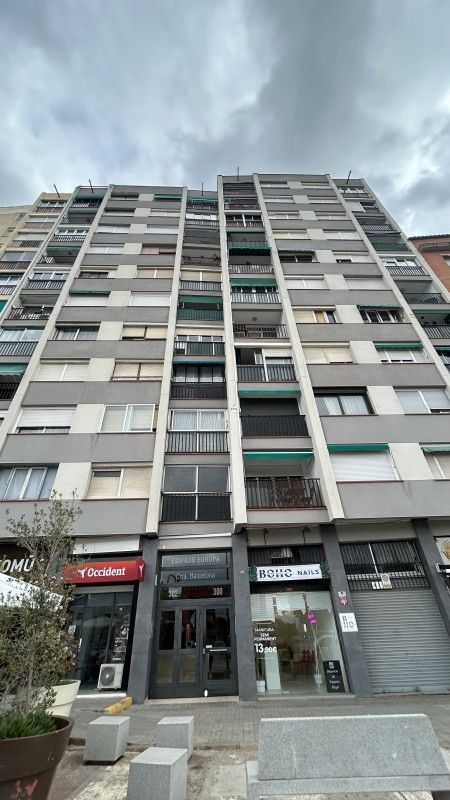 Vista exterior de Piso en venta en Barberà del Vallès