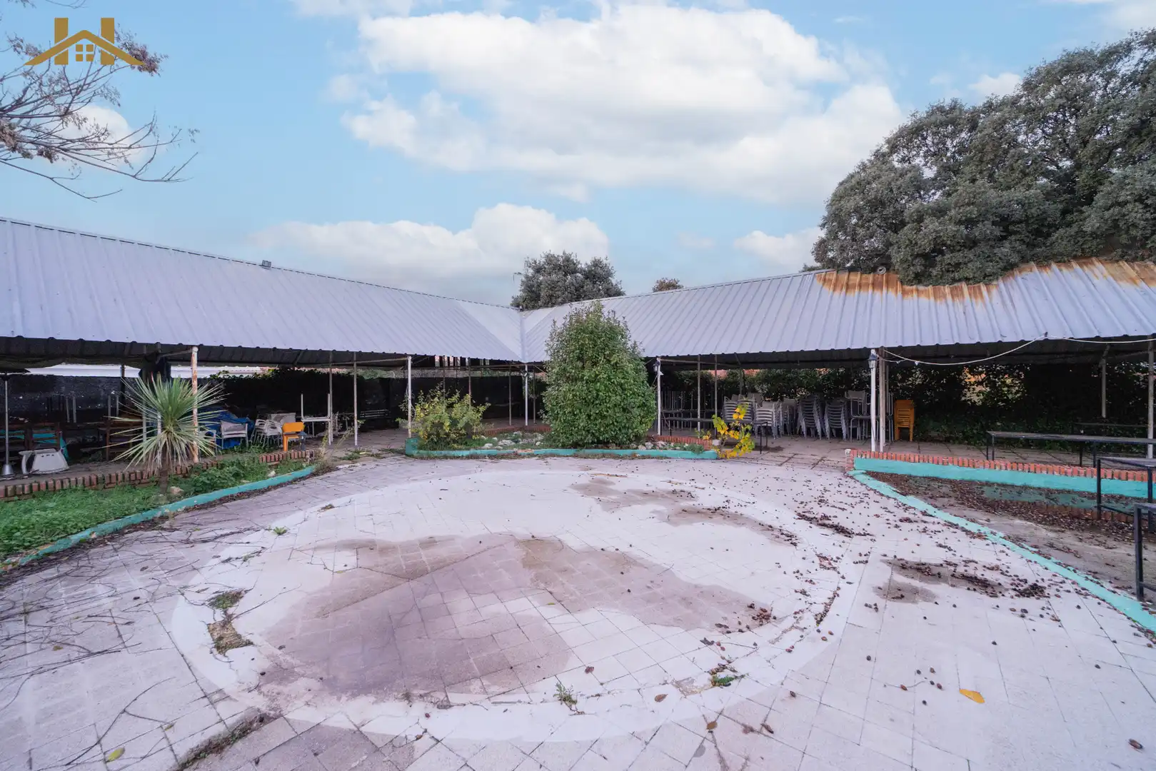 Vista exterior de Local en venta en Santa Cruz del Retamar con Amueblado