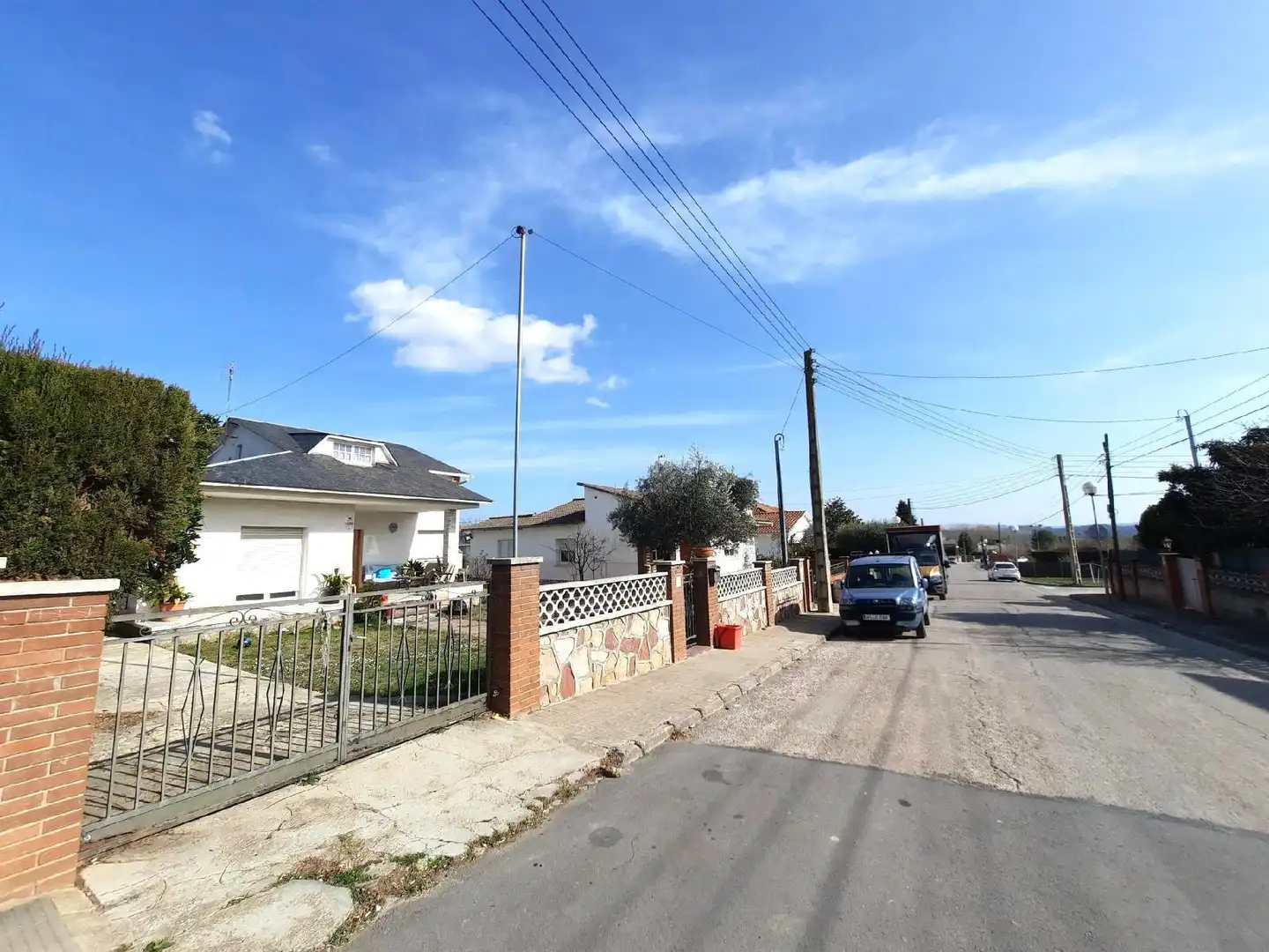 Vista exterior de Casa o xalet en venda en Santa Eulàlia de Ronçana amb Jardí privat