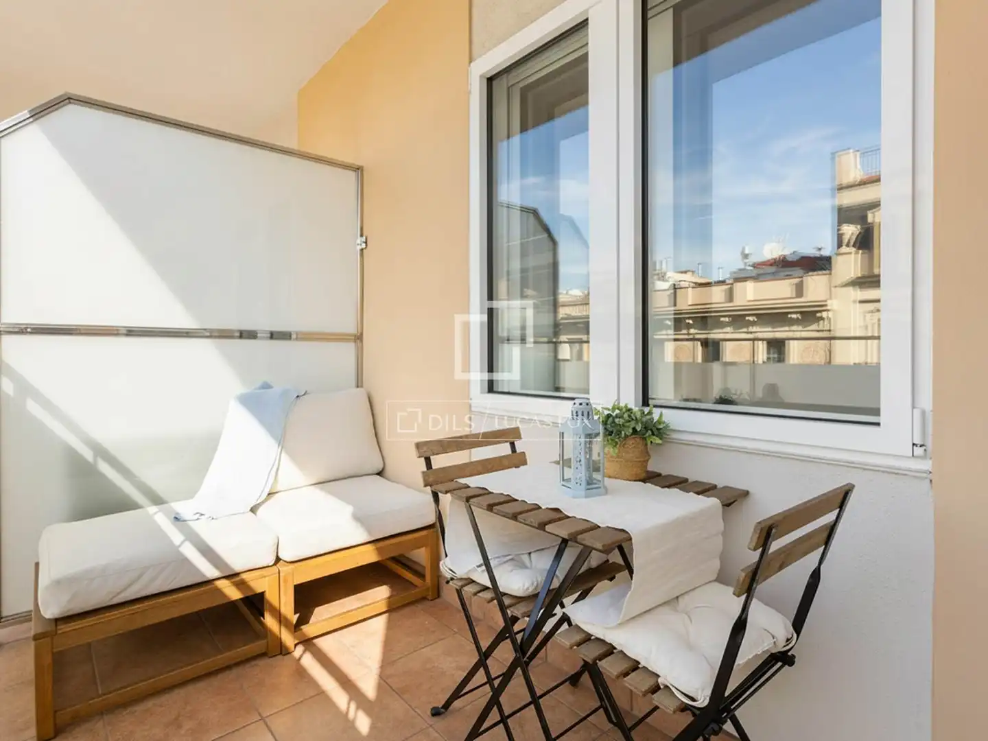 Terrasse von Wohnung zum Verkauf in Barcelona mit Klimaanlage, Möbliert und Balkon