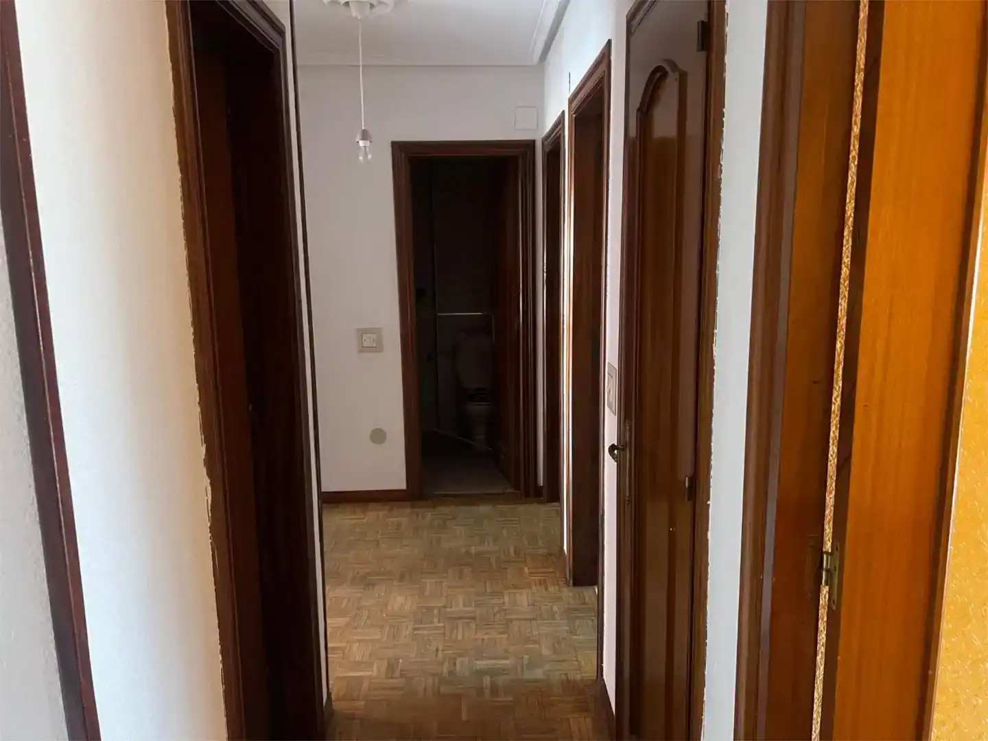 Pis en venda en Oviedo  amb Parquet