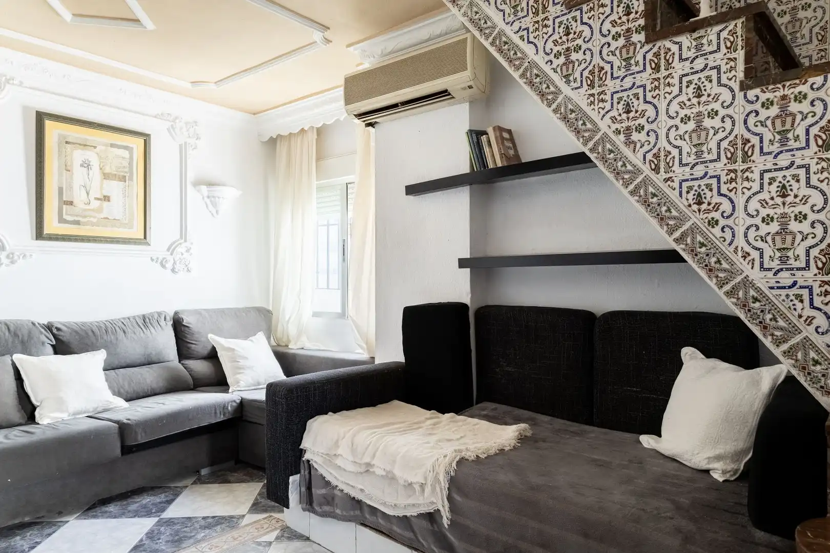 Sala d'estar de Casa adosada en venda en Málaga amb Balcó