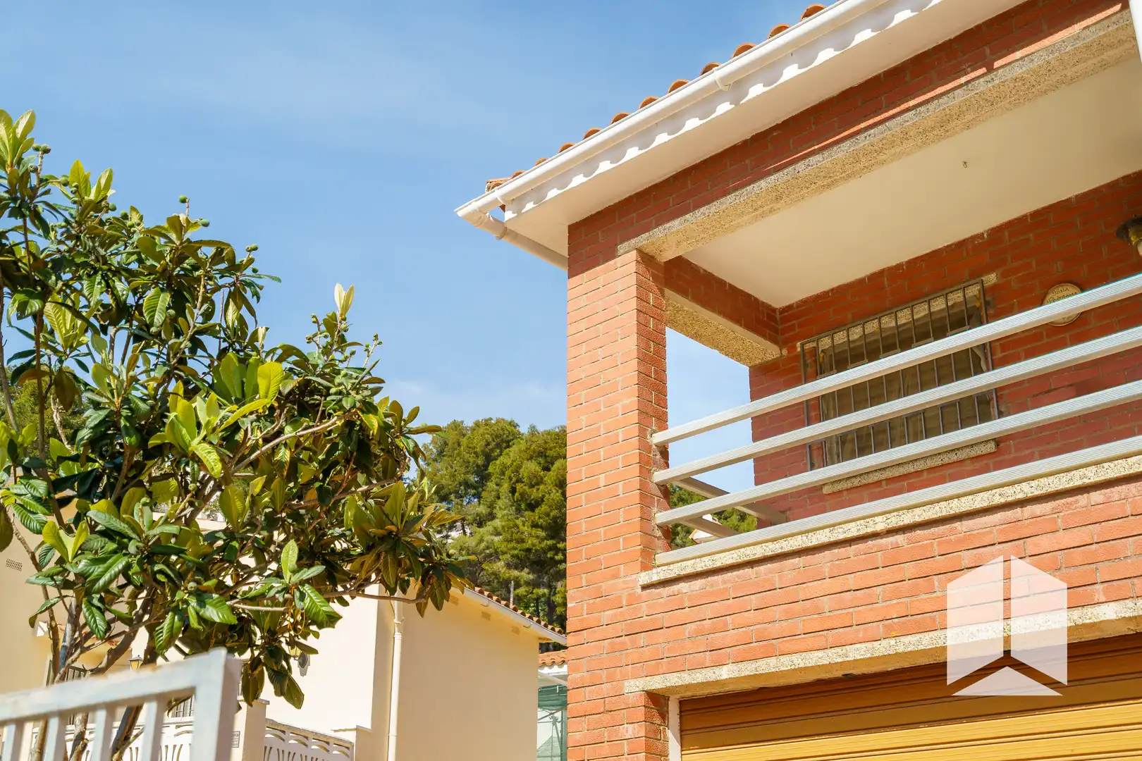 Vista exterior de Casa o chalet en venta en La Bisbal del Penedès con Trastero y Balcón