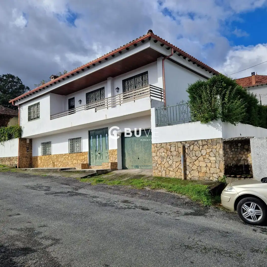Vista exterior de Casa o chalet en venta en Avión con Calefacción
