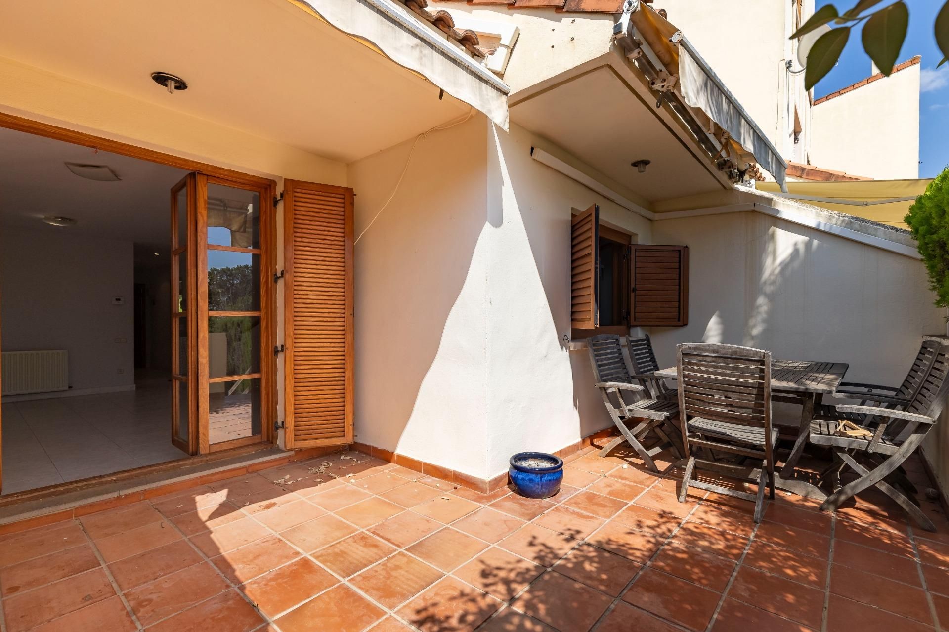Terrasse von Einfamilien-Reihenhaus miete in Bétera