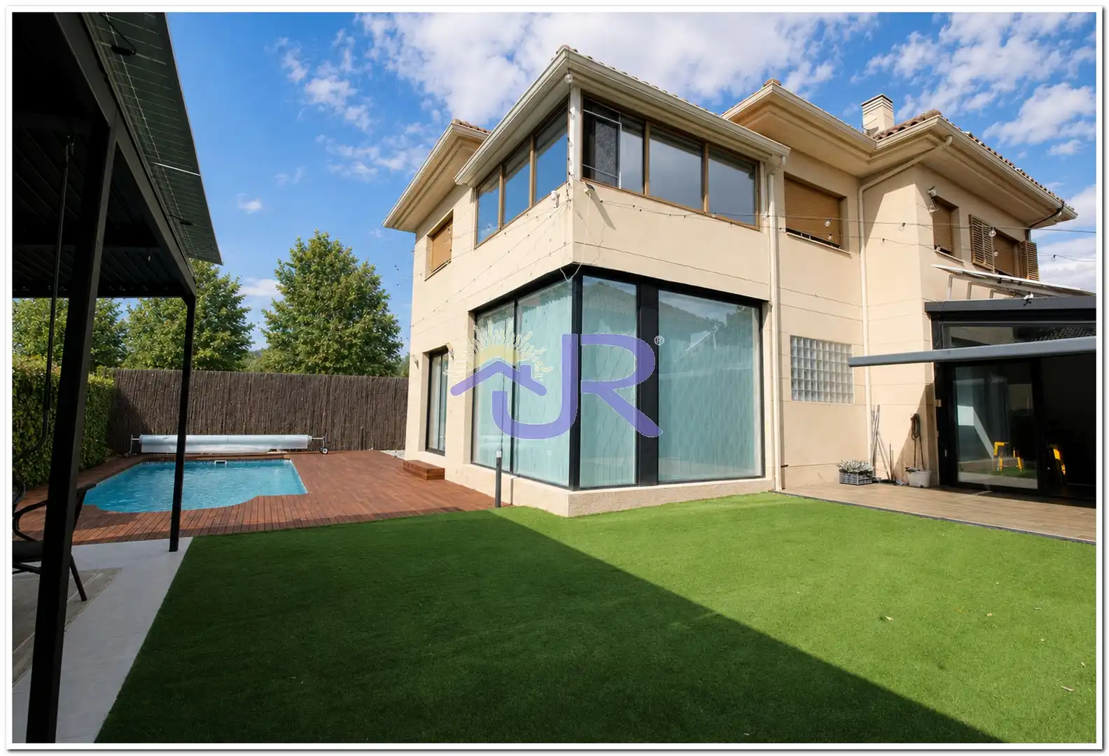 Exterior view of Houses for sale in Paracuellos de Jarama  with Air Conditioner, Private garden and Swimming Pool