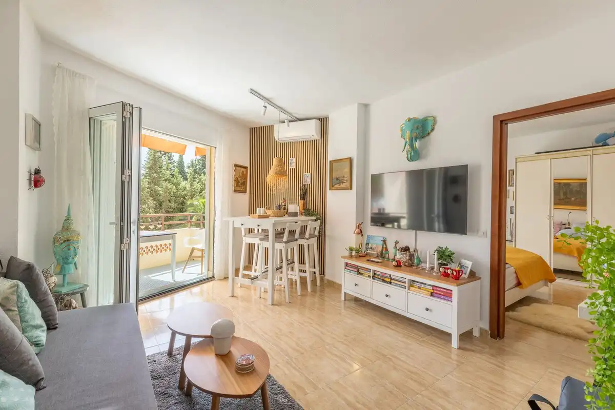 Apartment mit Pool zum Verkauf in carlota alessandri