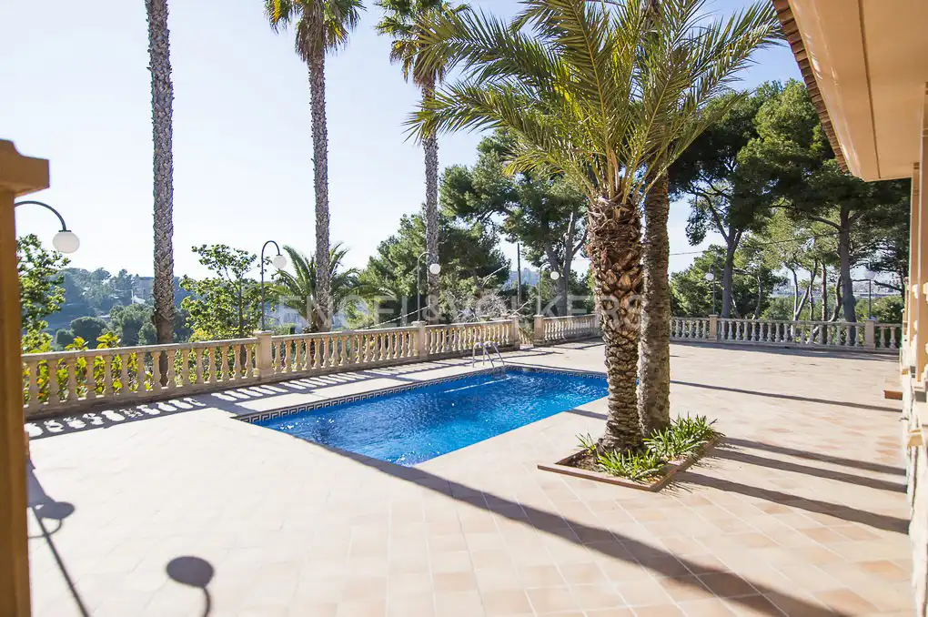 Piscina de Finca rústica en venda en Tarragona amb Aire condicionat, Calefacció i Jardí privat