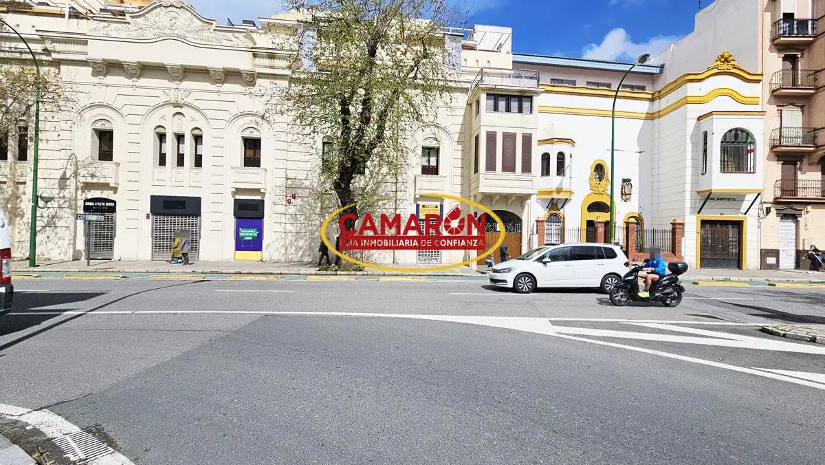 Local comercial en venda a Nervión, imagen 4