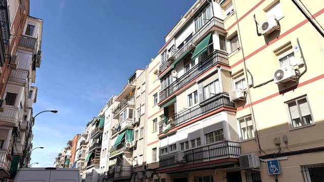 Piso en Venta en Calle Jiménez e Iglesias en Universidad