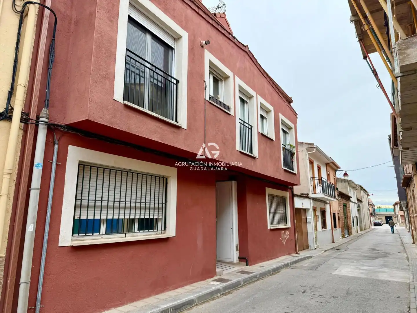 Vista exterior de Pis en venda en Marchamalo amb Calefacció i Terrassa