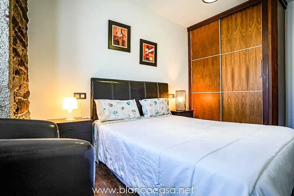 Habitación de Casa o chalet en venta en Vimianzo con Calefacción, Trastero y Amueblado