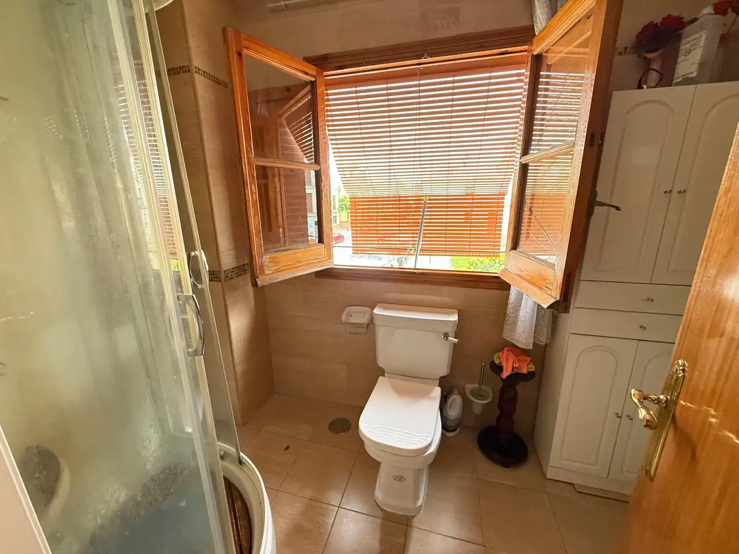 Baño de Dúplex en venta en Dos Hermanas con Aire acondicionado, Calefacción y Terraza