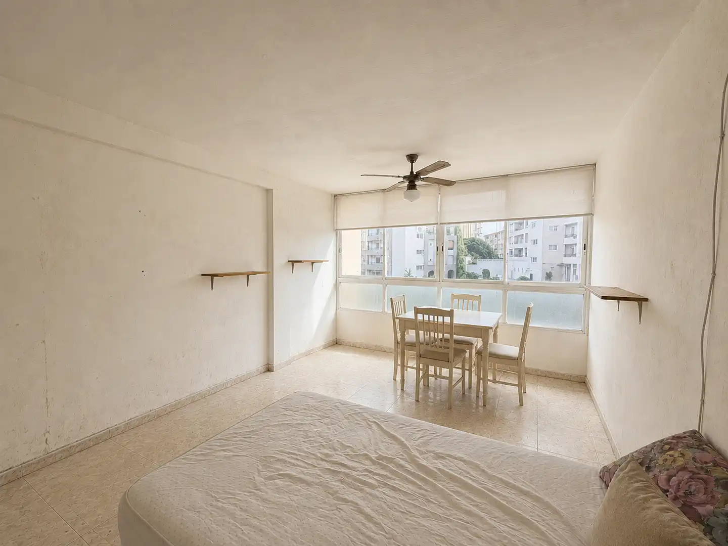 Bedroom of Study for sale in Benalmádena  with Terrace, Furnished and Community pool