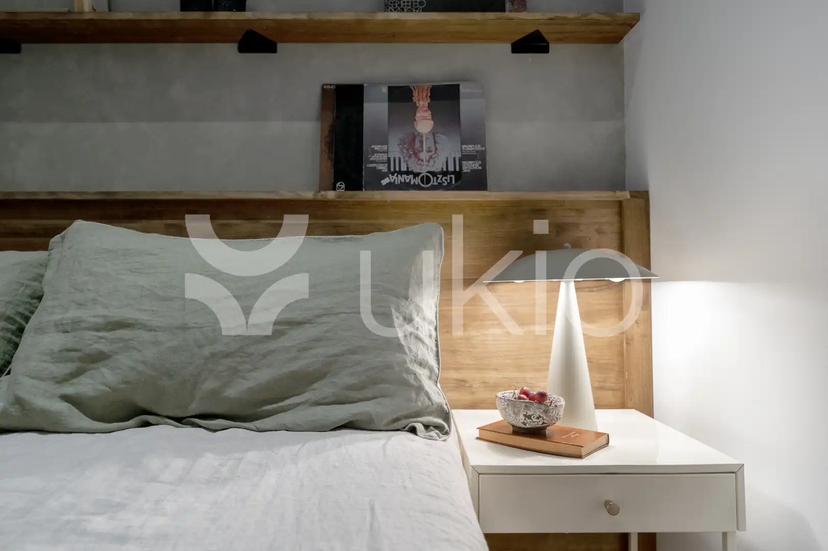 Habitación de Apartamento de alquiler en Madrid con Aire acondicionado, Calefacción y Amueblado