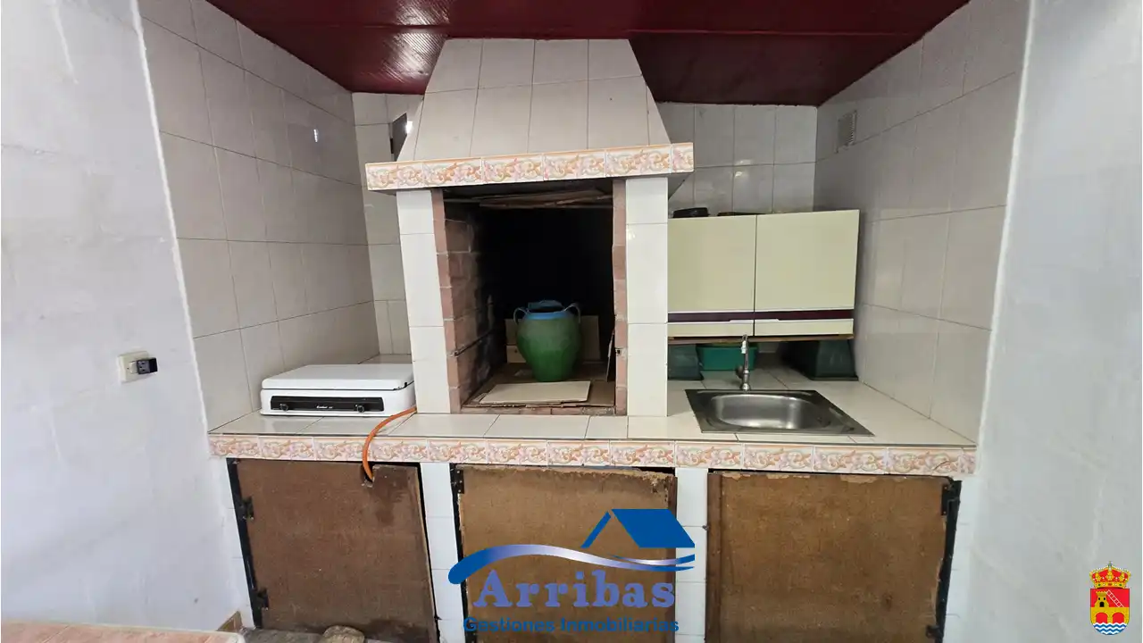 Cocina de Casa o chalet en venta en Escalona con Calefacción, Jardín privado y Terraza