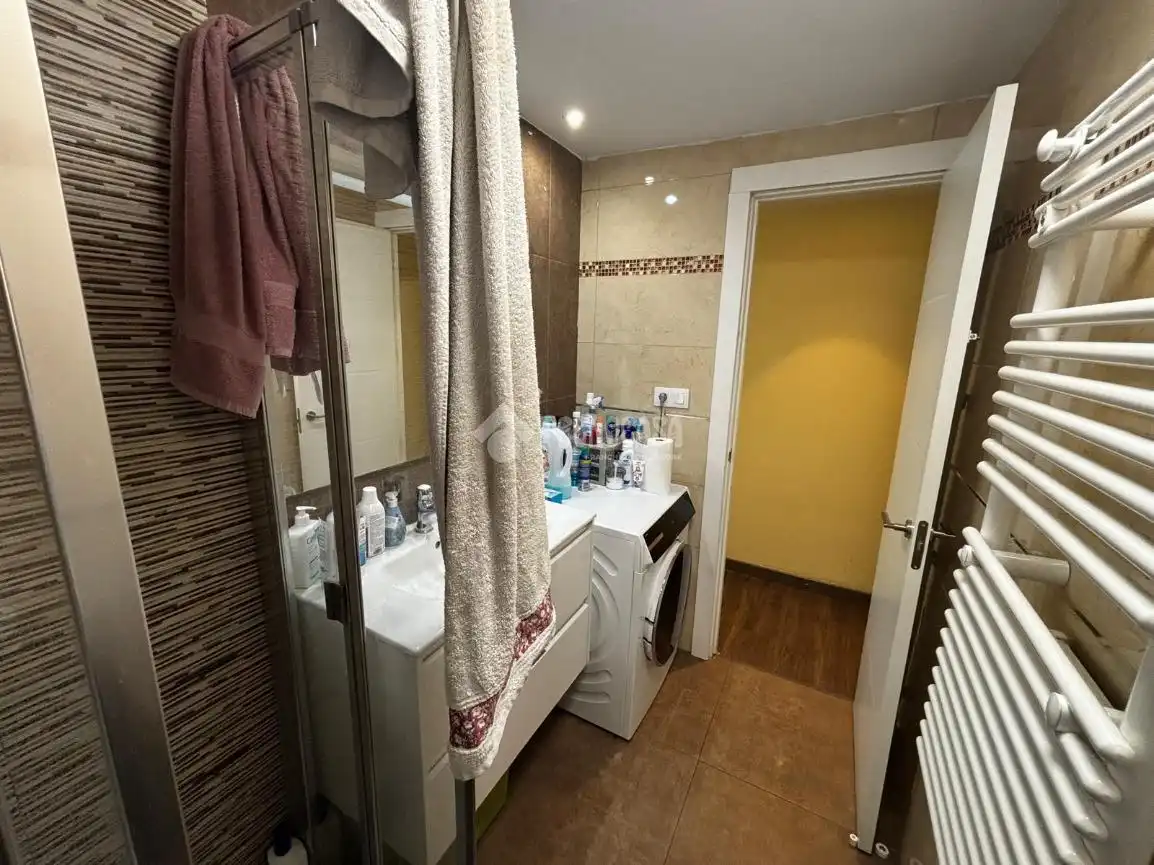 Habitación de Piso en venta en Valencia con Aire acondicionado