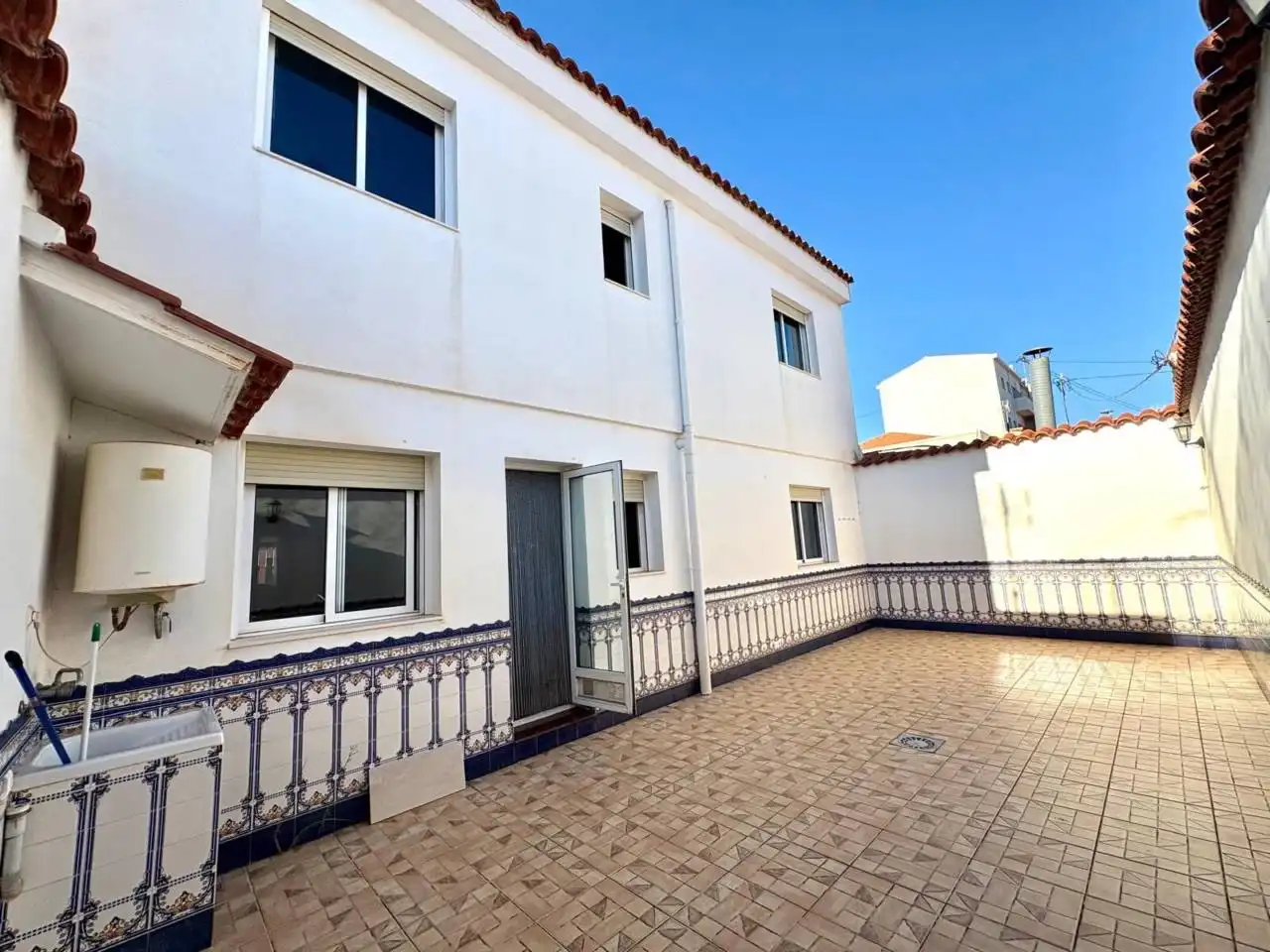 Vista exterior de Casa o chalet en venta en San Gabriel - Palmeral - Urbanova