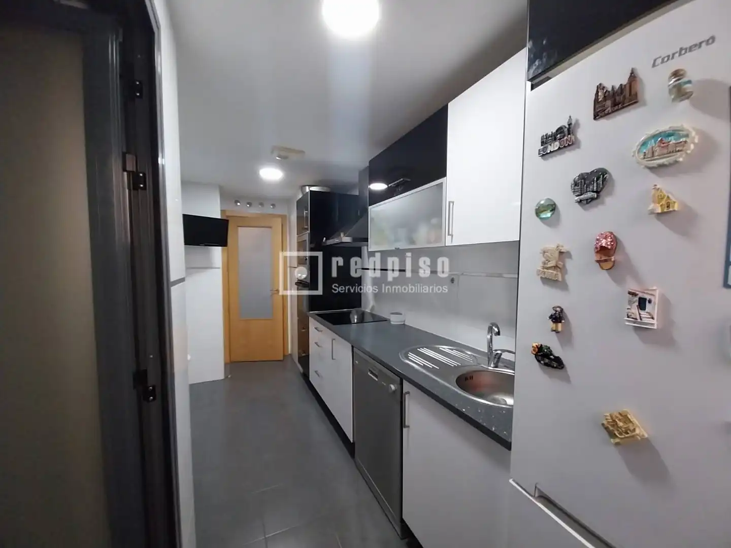 Cocina de Piso en venta en Rivas-Vaciamadrid con Jardín privado, Terraza y Trastero