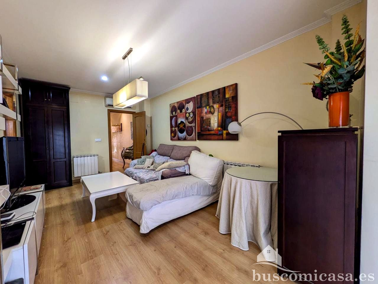 Bedroom of Flat to rent in Linares  with Air Conditioner, Heating and Furnished