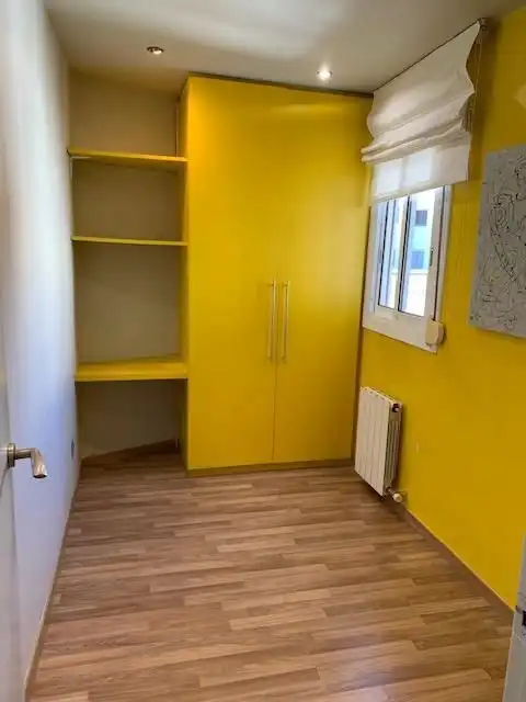 Bedroom of Attic for rent in L'Hospitalet de Llobregat  with Air Conditioner, Heating and Parquet flooring
