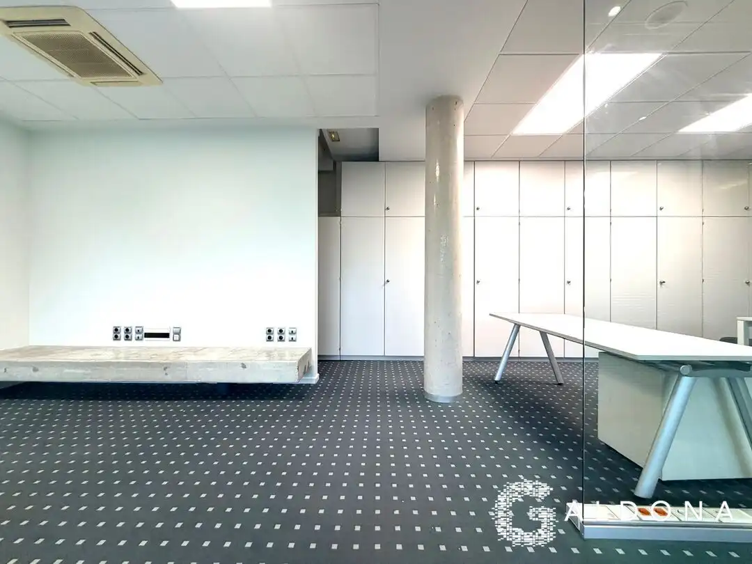 Oficina de alquiler en Donostia - San Sebastián  con Aire acondicionado y Calefacción