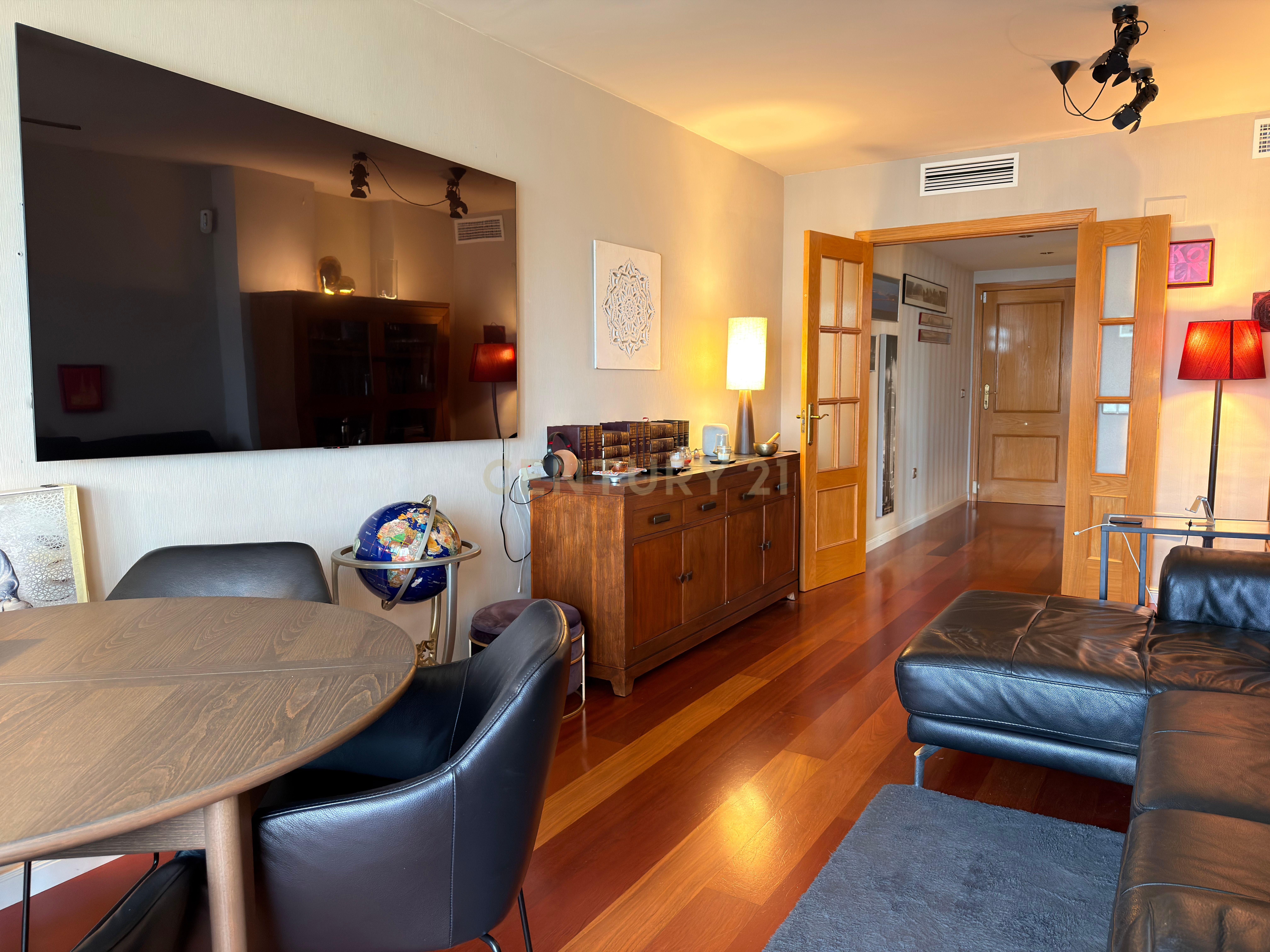 Living room of Apartment for sale in Málaga Capital  with Air Conditioner, Private garden and Oven