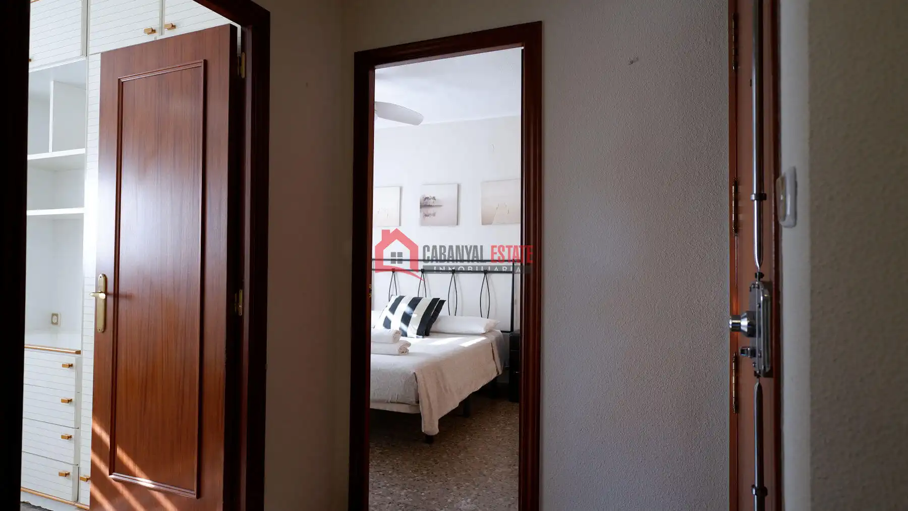 Schlafzimmer von Wohnungen zur Miete in Valencia mit Klimaanlage, Heizung und Möbliert