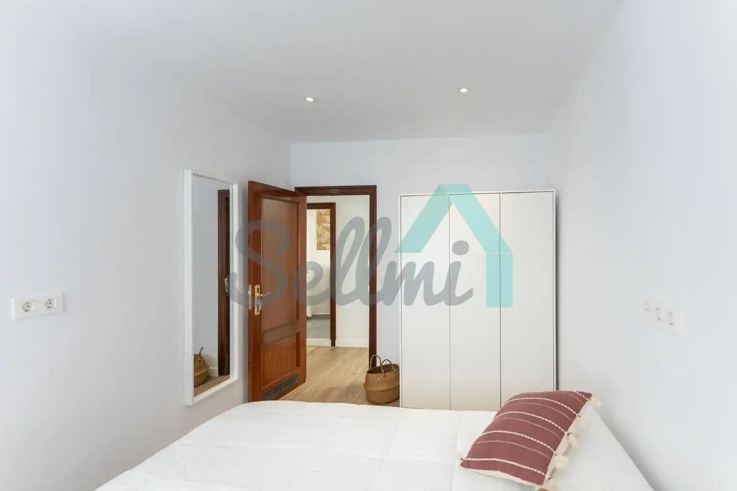 Schlafzimmer von Wohnung zur untervermieten in Oviedo  mit Heizung, Möbliert und Internet
