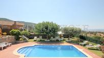 Piscina de Casa o xalet en venda en Sant Fost de Campsentelles amb Aire condicionat, Calefacció i Jardí privat