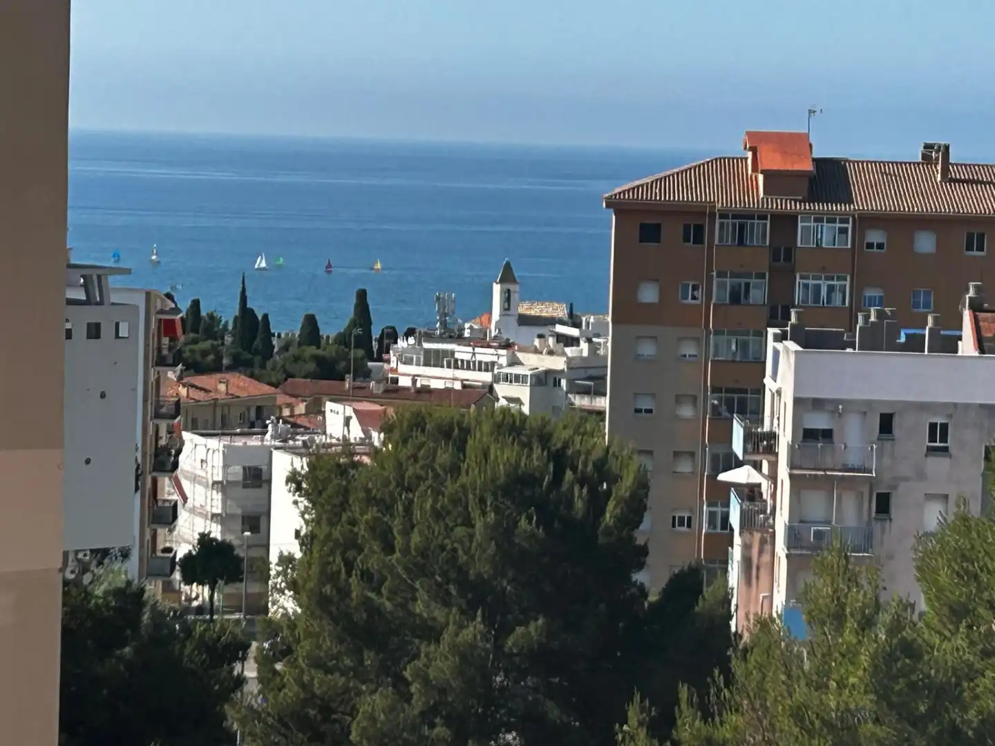 Außenansicht von Wohnung zum Verkauf in Sitges mit Klimaanlage, Heizung und Terrasse