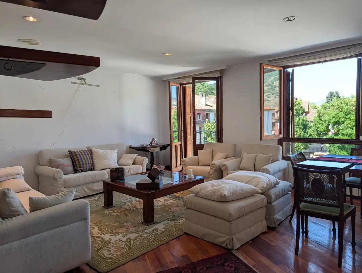 Sala de estar de Apartamento en venta en Ezcaray con Calefacción, Terraza y Trastero