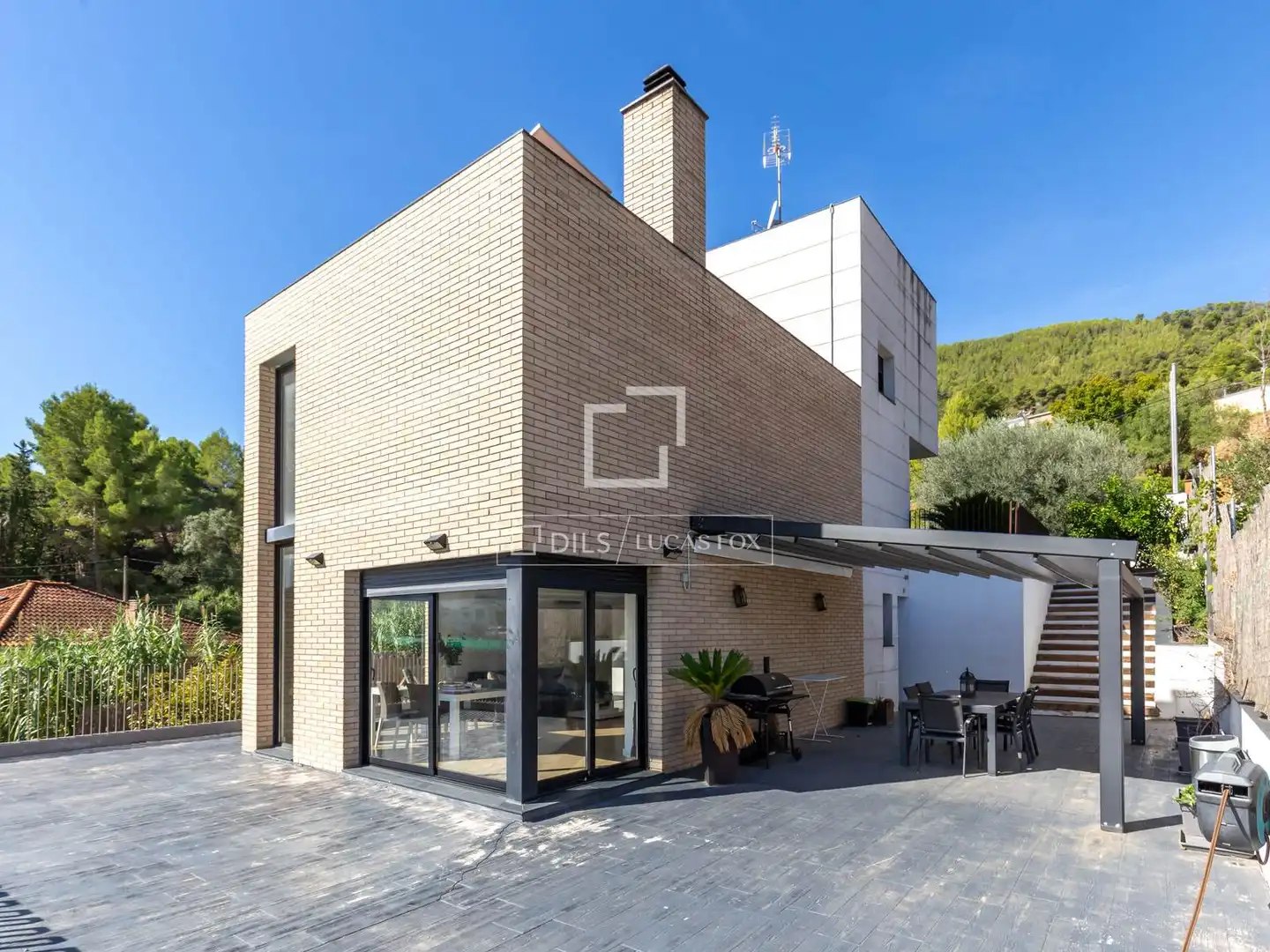 Vista exterior de Casa o xalet en venda en Vallirana, Barcelona