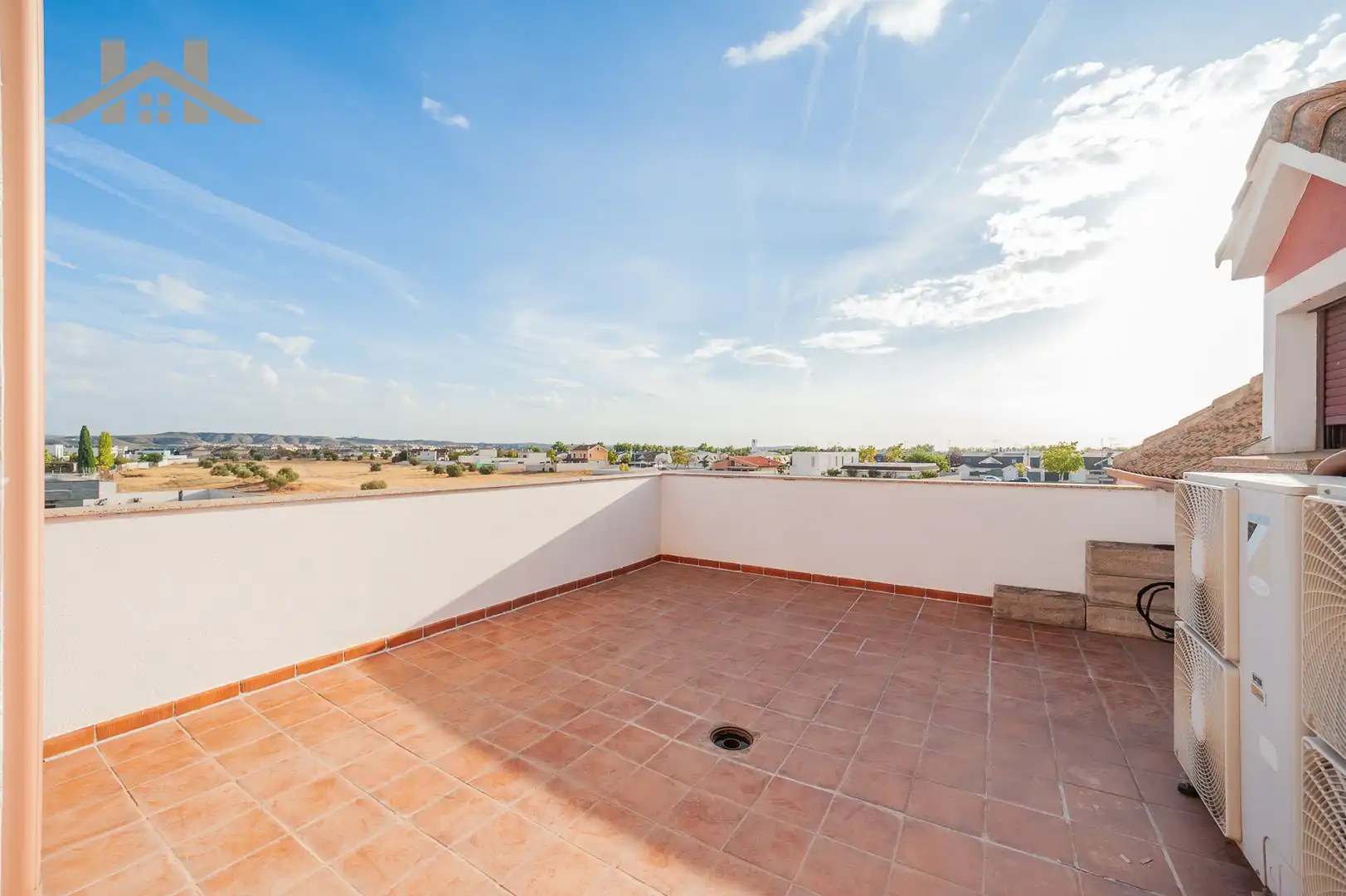 Terrace of Houses for sale in La Montaña - El Cortijo