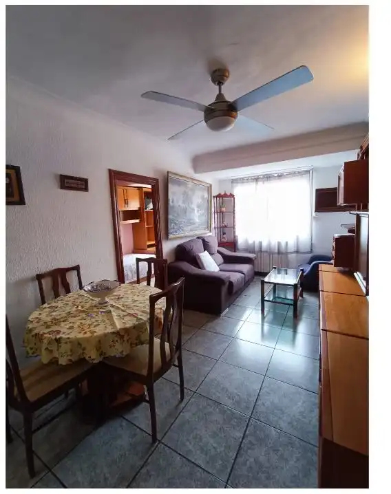 Sala de estar de Piso en venta en Zaragoza con Calefacción y Amueblado