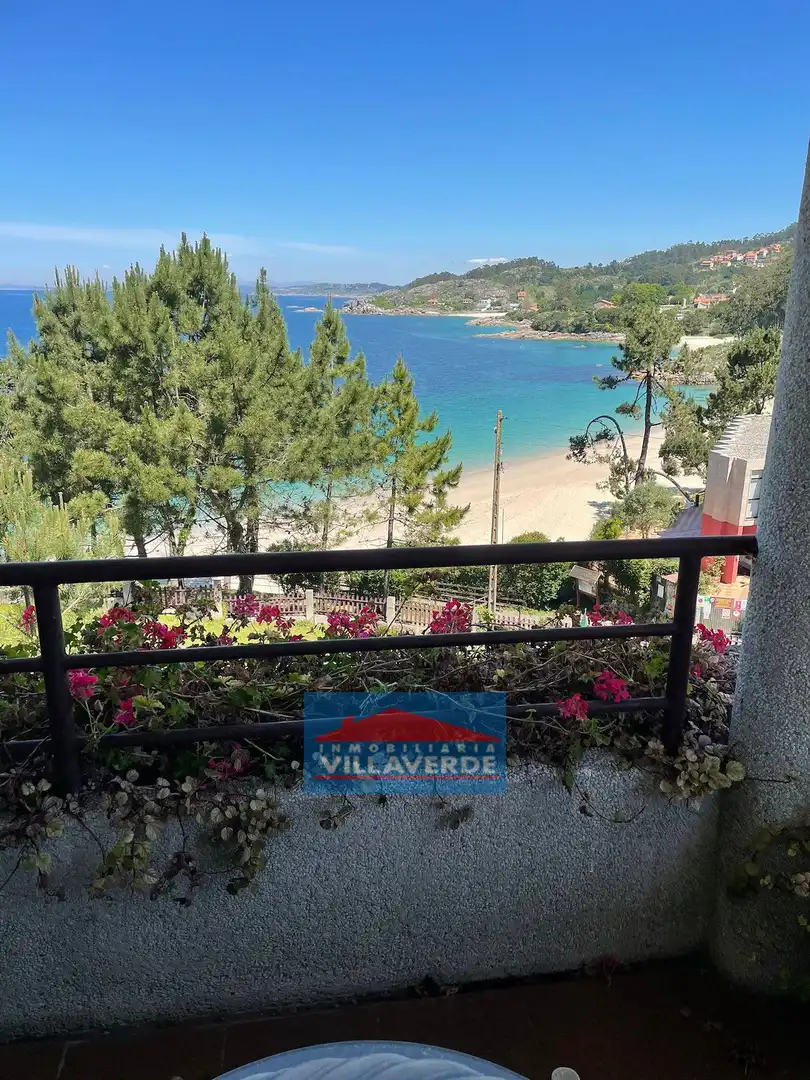 Vista exterior de Casa o chalet en venta en Cangas  con Aire acondicionado, Terraza y Trastero