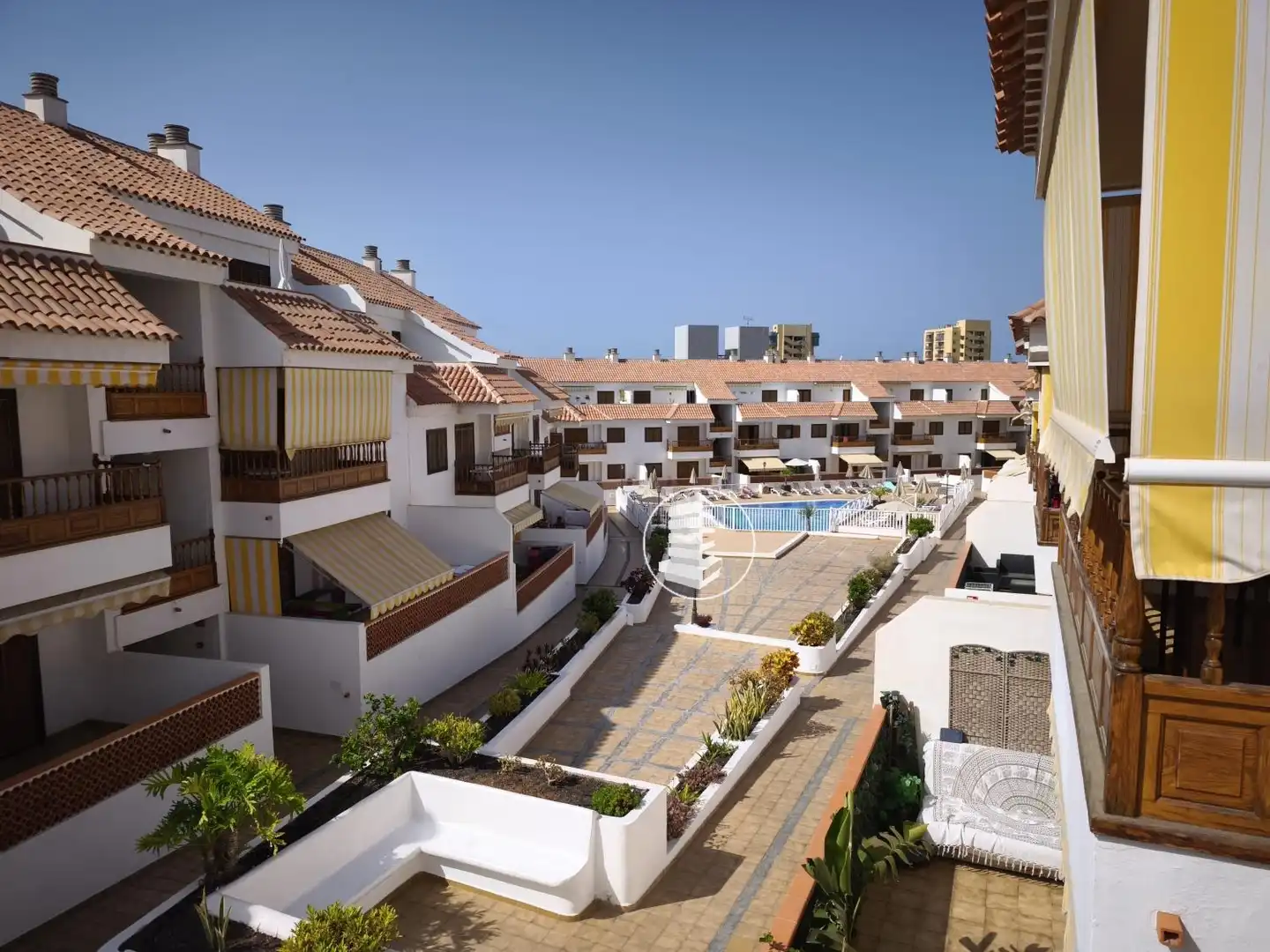 Vista exterior de Apartamento de alquiler en Arona con Jardín privado, Terraza y Piscina