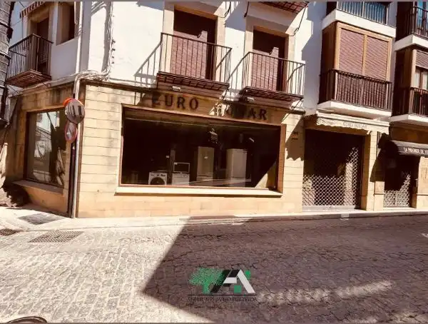 Local commercial à louer à Baeza, imagen 3
