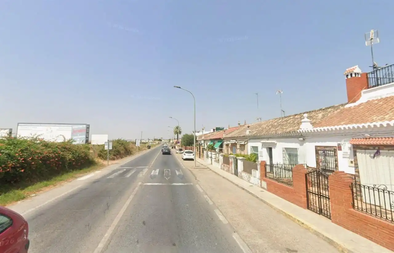 Vista exterior de Casa adosada en venta en La Rinconada