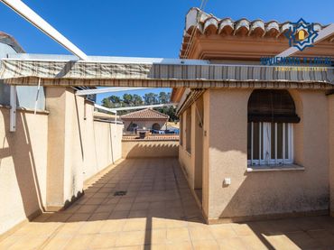 Reihenhaus mit Balkon zum Verkauf in Avenida Avenida Murcia 15