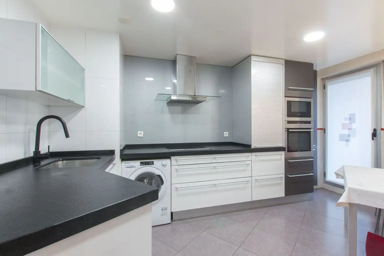 Cocina de Piso en venta en  Pamplona / Iruña con Aire acondicionado, Calefacción y Trastero